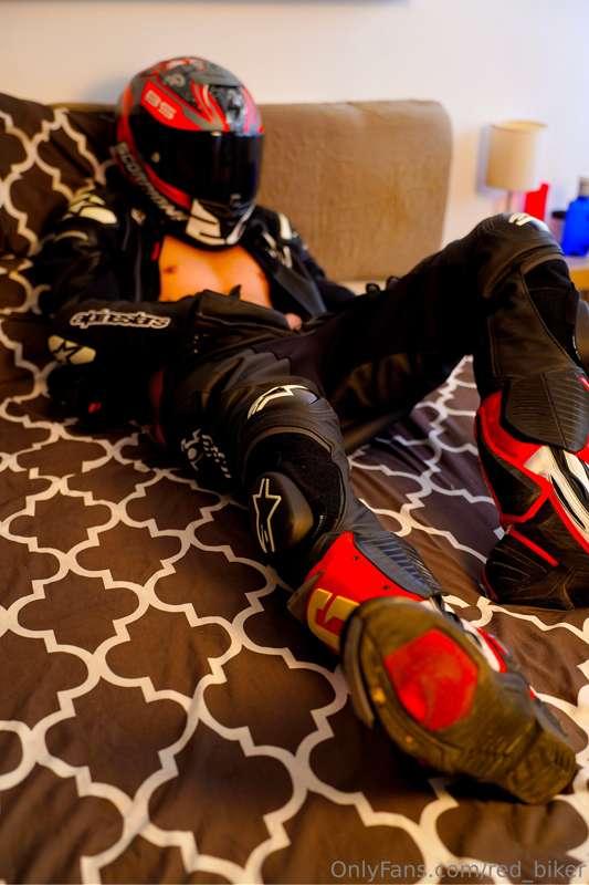 Comfort zone!! 😈😈