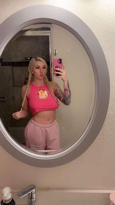 Alone and feeling freaky tonight, who's going to take me awa..