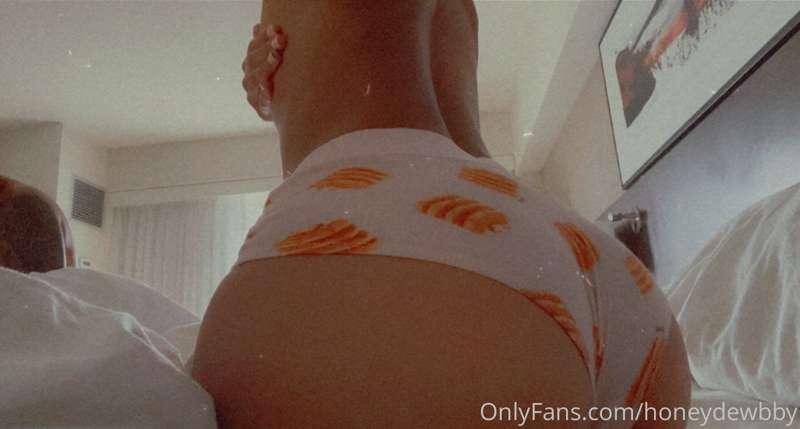 Imagine waking up to this knowing you could never  🍑💦💦