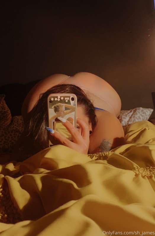 U know where to go to see more 😈🤤 @dommemarcillia