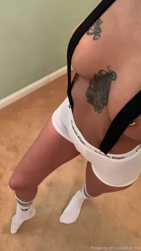 Morning check out my vip @laurabae_vip for much more uncenso..