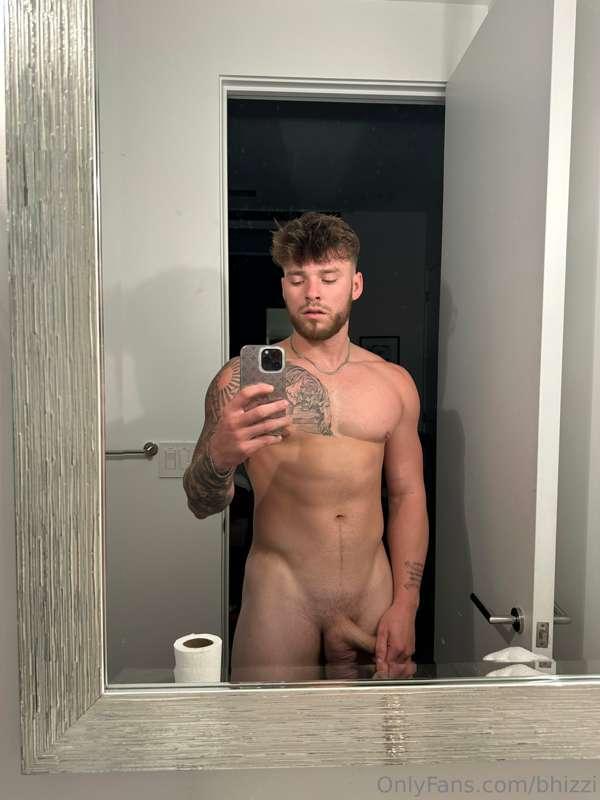 You up come dm me😈🤫