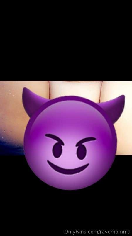 Message me for a price if you wanna see the full photo 😘😘