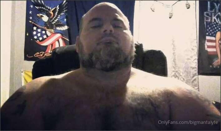 Feeling ur dick on cam mmm fun ;)