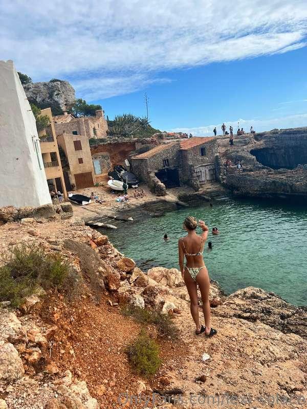 My favorite place to visit in Spain ☺️ Even though it’s so h..