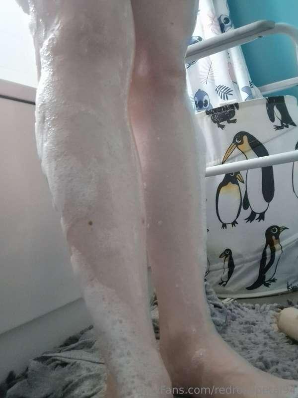 redrosepetal94 image #0