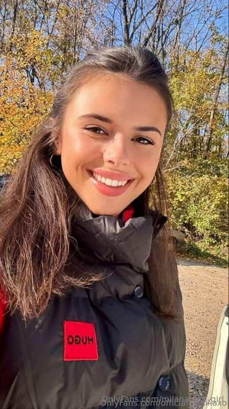 💓𝐅𝐑𝐄𝐄𝐄 𝐒𝐔𝐁𝐒𝐂𝐑𝐈𝐏𝐓𝐈𝐎𝐍💓 cute @official_emiliaxo just turned 19 ..