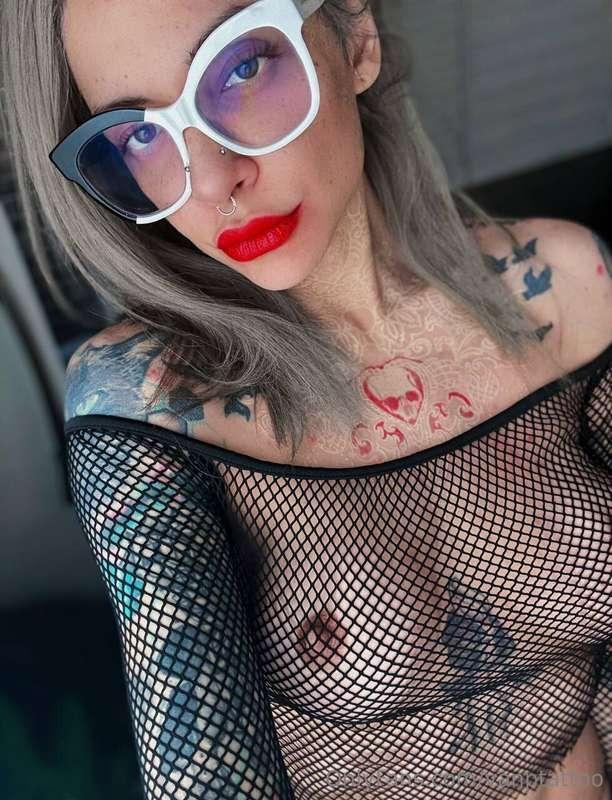 Be honest: does this black shirt make you think 