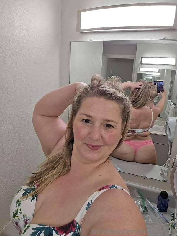 sheslillyhart image #0