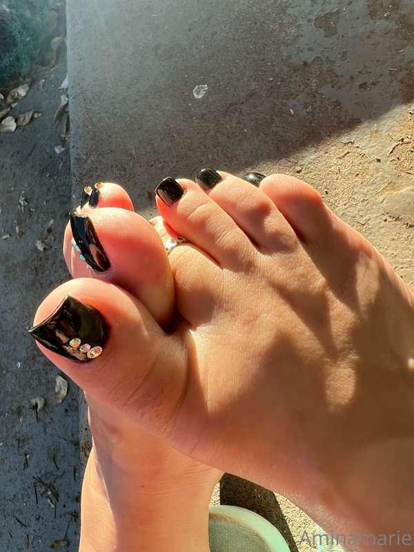 Someone sent me pics of the colors he liked for my next pedi..