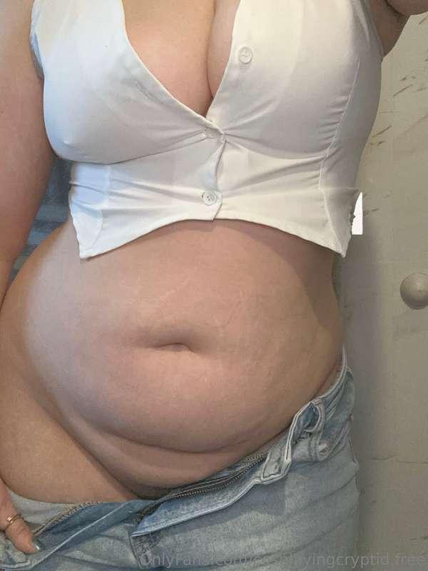 my breakup haircut 😹🚫🌳 say goodbye to my bush!! though you c..