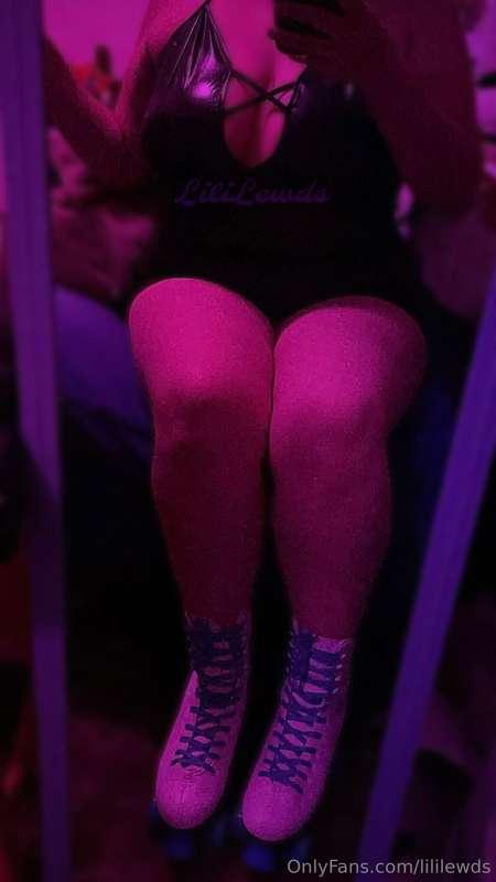 Spooktober Spectacular continues!! Day 3!! Naughty roller gi..