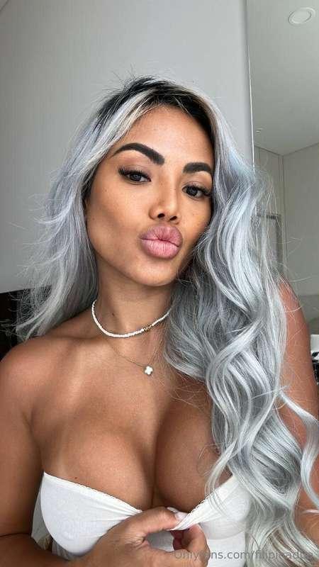 cum all over me 😈💦