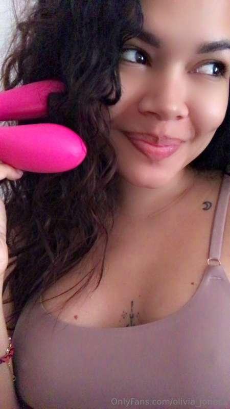 Ready to play😈🥵 are you joining me?😼🔥