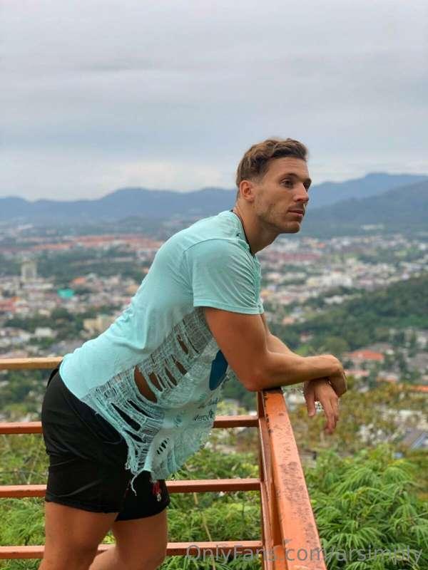 Taking a break from monkeys
(nobody tore my T-shirt, it was ..