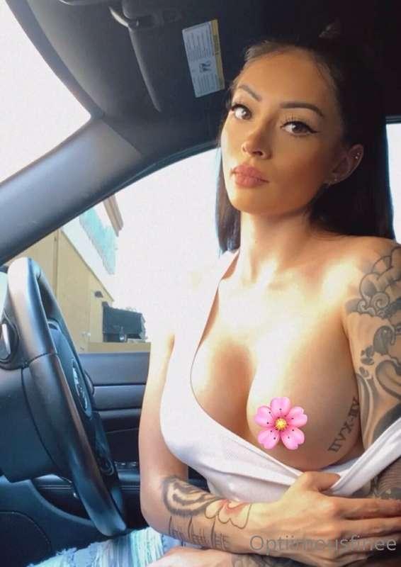 Horny on a drive or ??