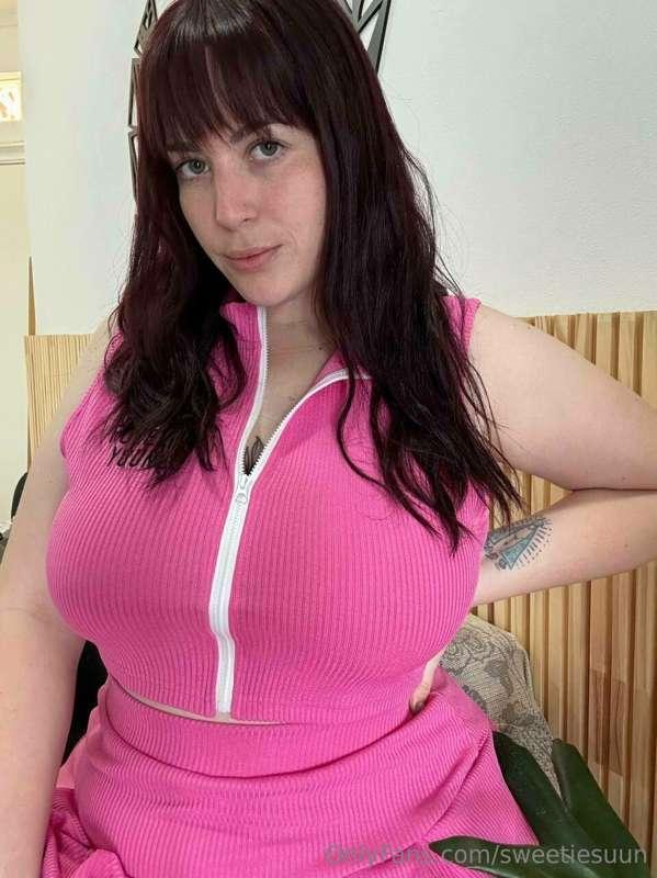 My boobs 🥥🥥woke up bigger than usual today... don't you thin..