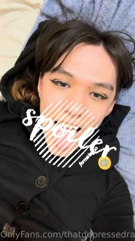 Got something on my face again ;>