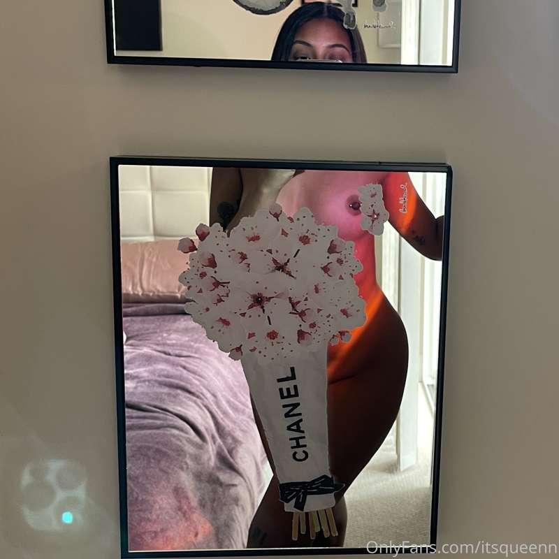 Picture bomb 🥵 what you think daddy