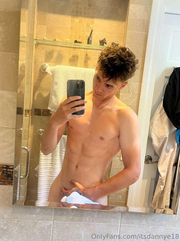 go ahead, blame me for your mood😏