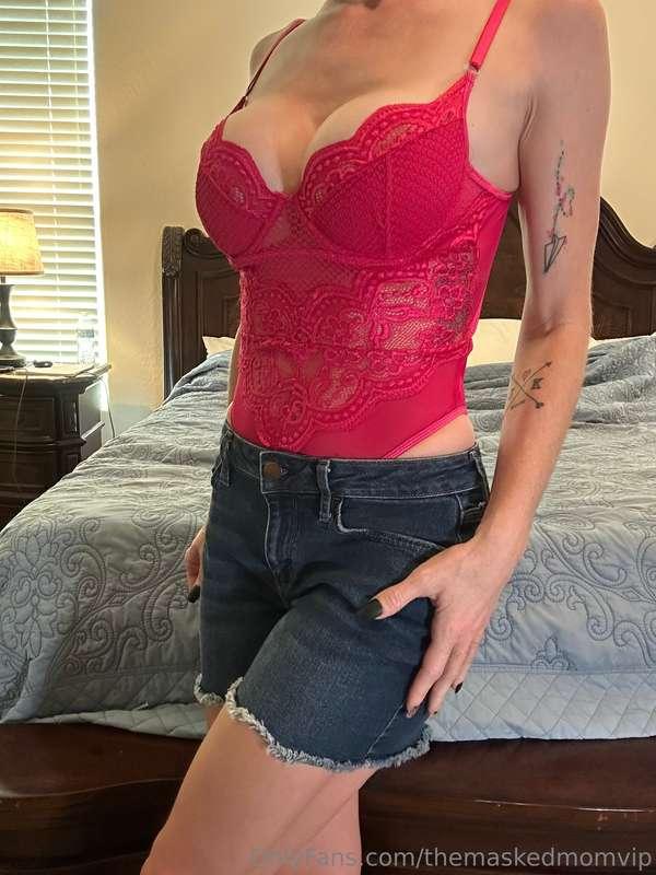 New set coming in hot 🥵 