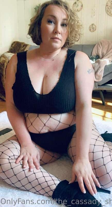 Don't forget....if you want to chat I am chatting on SP! 😉😘