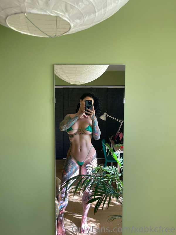 Unlock this to take my top off 😈 or sub to my vip page! @xob..