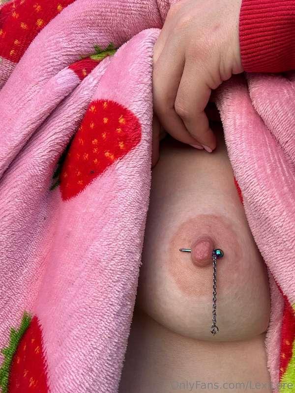 My barbell is about to fall out! Looks like it’s time for ne..