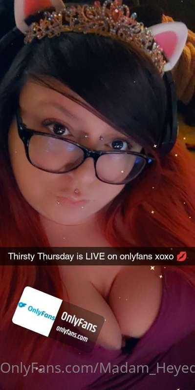 Thirsty Thursday is LIVE! come hang in the live streamie and..