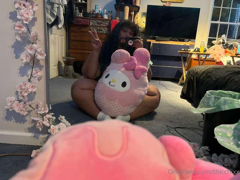 Don’t I look cute? 🥺