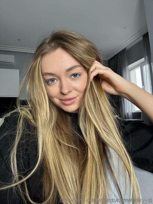 Hi! Are you still thinking about who to subscribe to ? My fr..