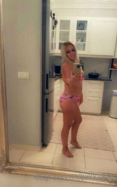 Hi everyone 😘😘
@petitiepolly 🌸🌸🌸😘😘😘

I really your help and ..