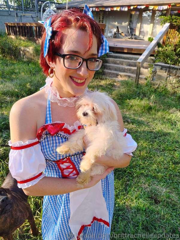 Dorothy and Toto just met their match... Meet Okily Dokily!!