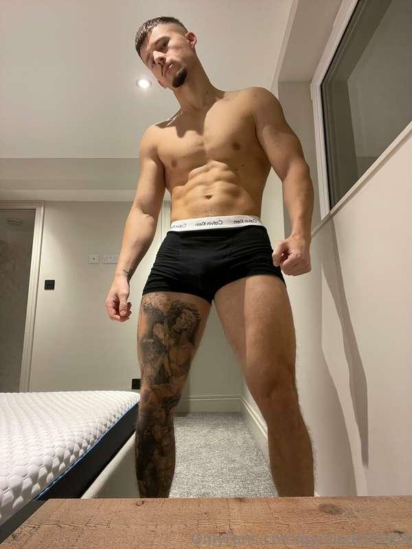 What you want this muscles to do to you? 🥵