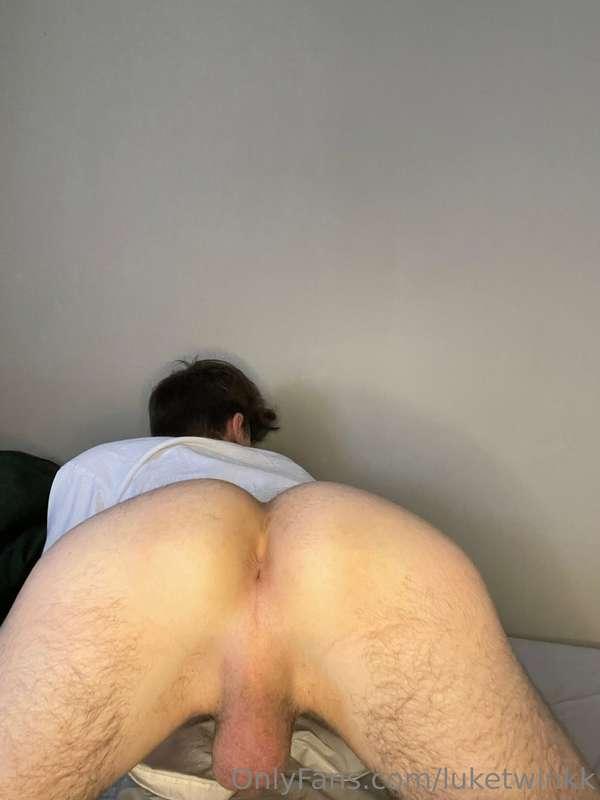 I know you all want to see my ass Sooo here it is 🤪😈 more pi..