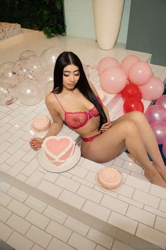 I had fun during my birthday photo shoot 💕 I hope you can ma..