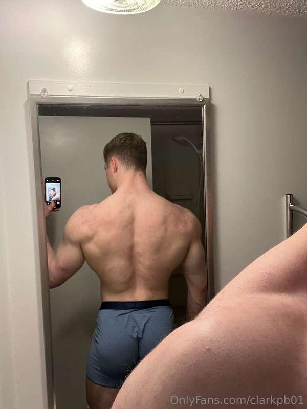 Anyone like the back? 😊