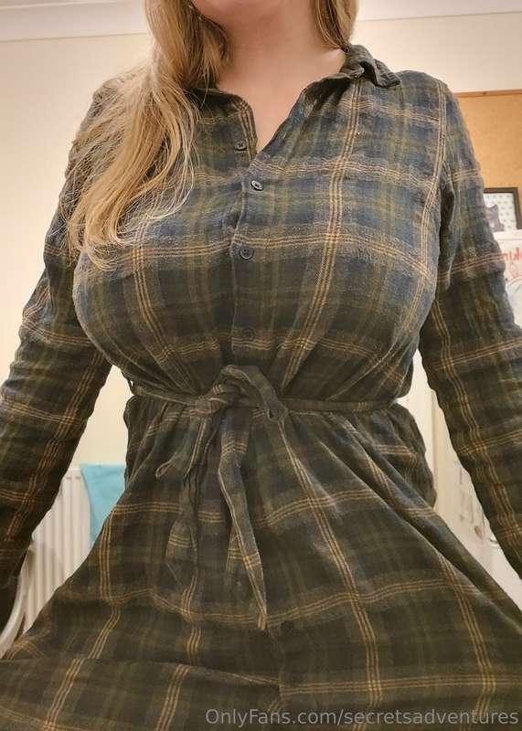 Undressing me with your eyes...🤭