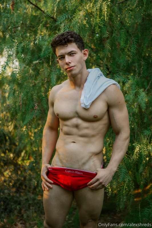 alexshreds image #0