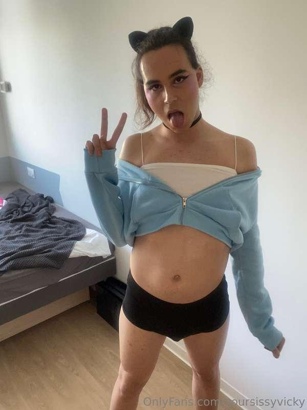 yoursissyvicky image #3