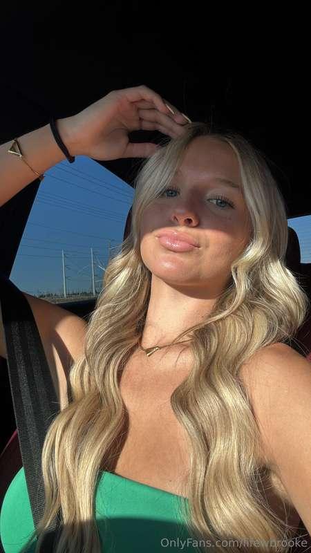 dm to buy content :)
