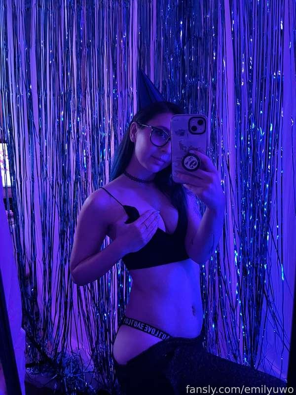 ♡ tiddie tuesday ♡

My birthday is on Thursday 🥰