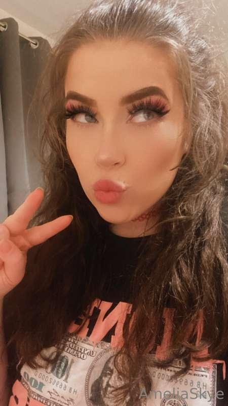 Goodnight 💖😚 I’m back tomorrow with more wall videos 😈