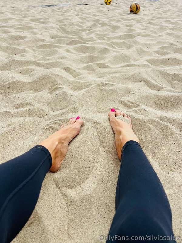 Beach please! ❤️‍🔥