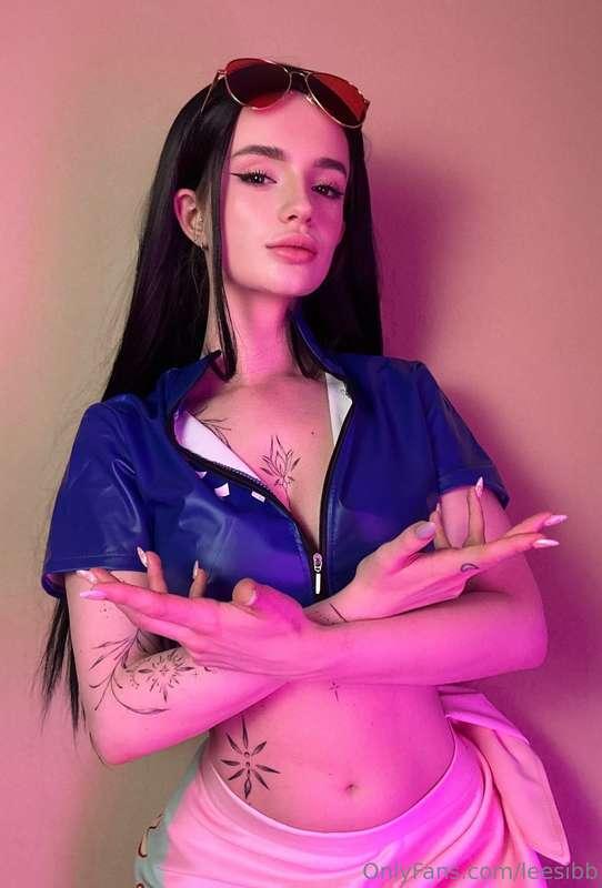 nico robin cosplay :)