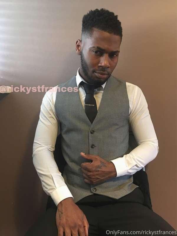 8:30am vs 18:00 pm 😉