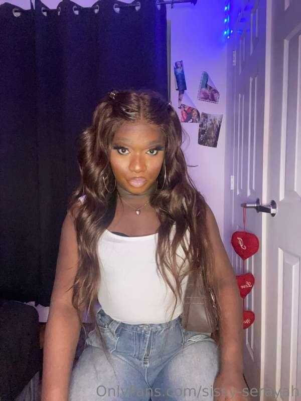 sissy-serayah image #3