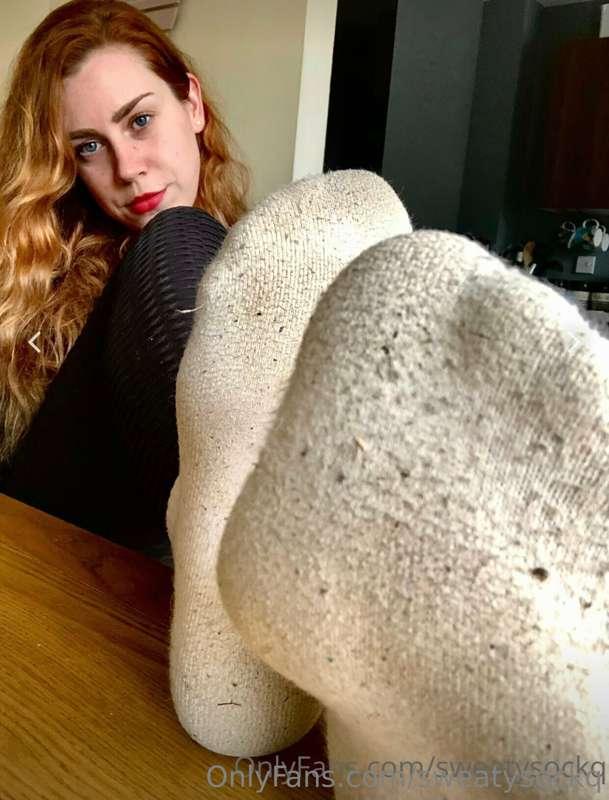 Come worship my feet xx