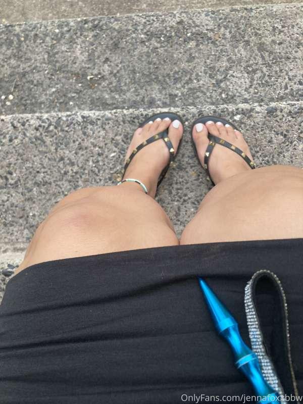 Cute feet fat ass