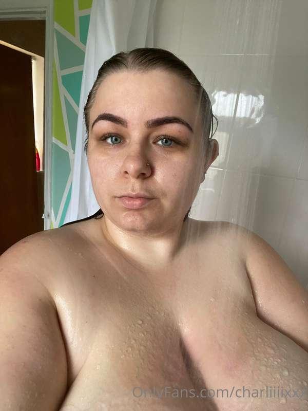 Shower time, who’d like to join me ❤️